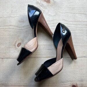 Chloé Patent Leather Colorblock
Pattern D'Orsay Pumps